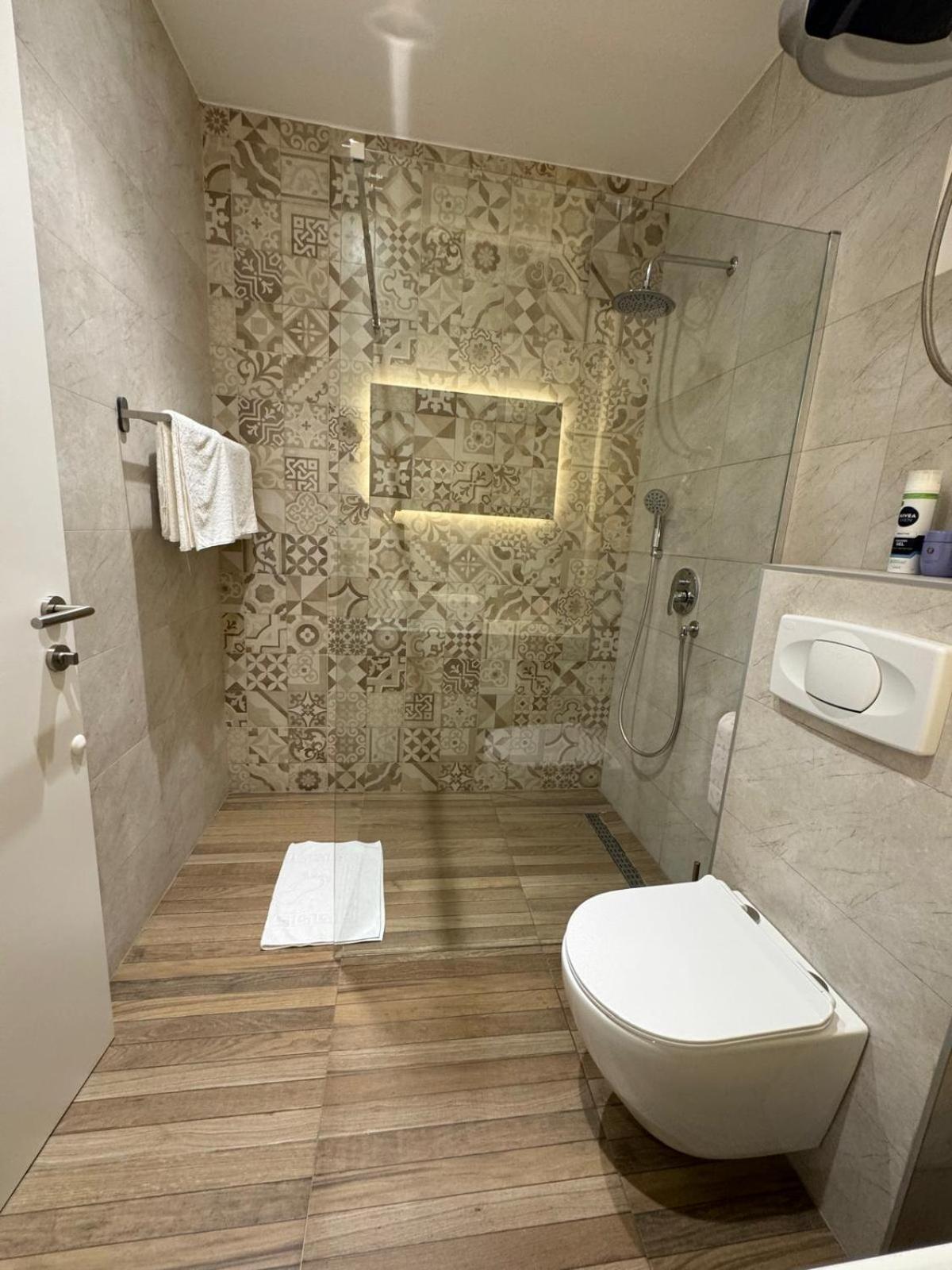 Apartments Abc โมสตาร์ ภายนอก รูปภาพ